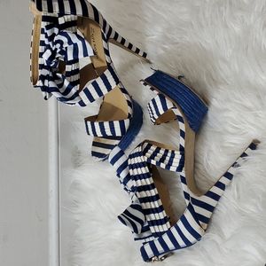 Striped Pumps with Bow
